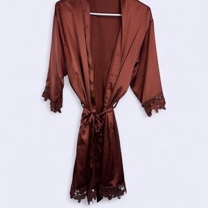 Romantic Satin Lace Trim Robe One Size Fits M–L | Rust Brown